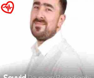 دانلود آهنگ آهنگ  سیزه ادرم بی وصیعت سیدپیمان برادیگاهی از Seyyid Peyman به همراه متن ترانه - کاور اصلی
